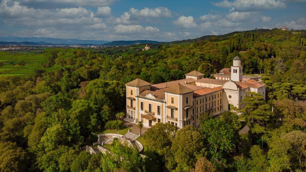 Il Convento Di Villa San Fermo Лониго Экстерьер фото